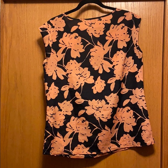 Floral Dress Shirt with Capped Sleeves - Picture 4 of 5